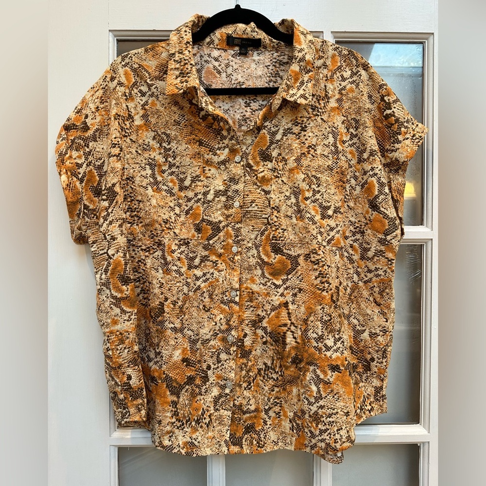 Frye Women’s Chic Western Snake Print Button Down Shirt Blouse Size XL